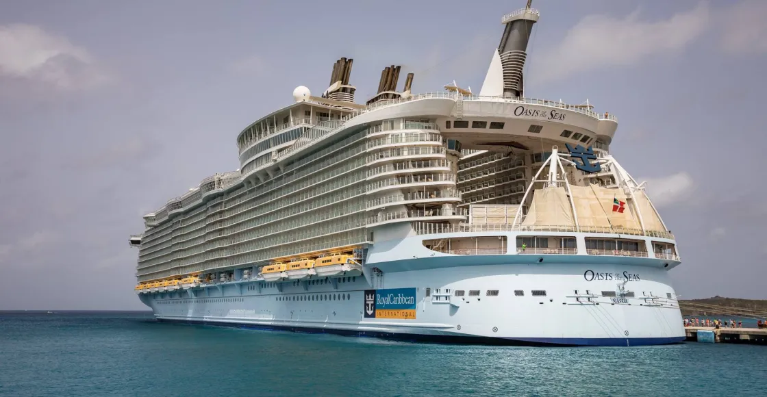 Royal Caribbean Oasis of the Seas cruise ship sailing from home port